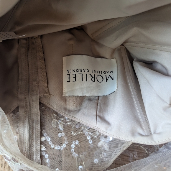 Morilee Madeline Gardner Beige And Silver Sequin Halter Mini Dress Size 4 - Picture 2 of 7